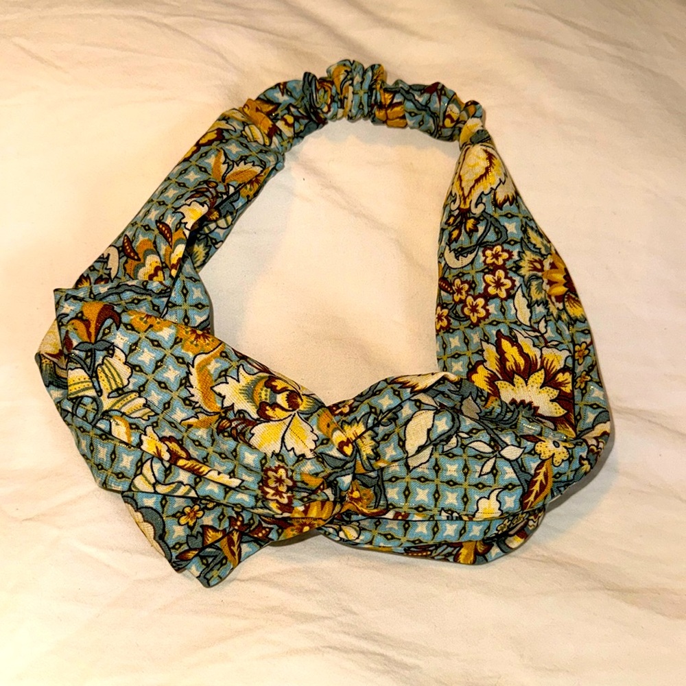 Anthro chiffon headband with gold thread details